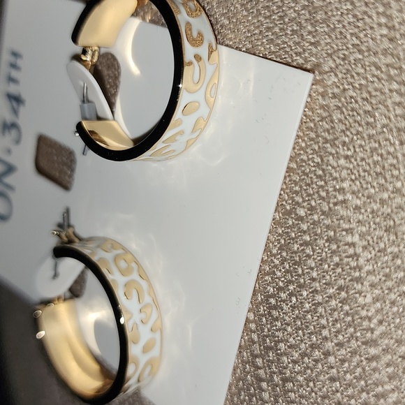 On 34th Gold-Tone Leopard Hoop Earrings, 1", NWT - Picture 2 of 7